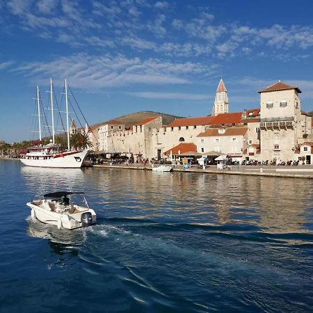 Apartment Okrug Gornji - Trogir With Sea View Exteriér fotografie