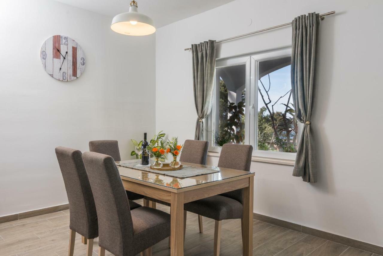 Apartment Okrug Gornji - Trogir With Sea View Exteriér fotografie