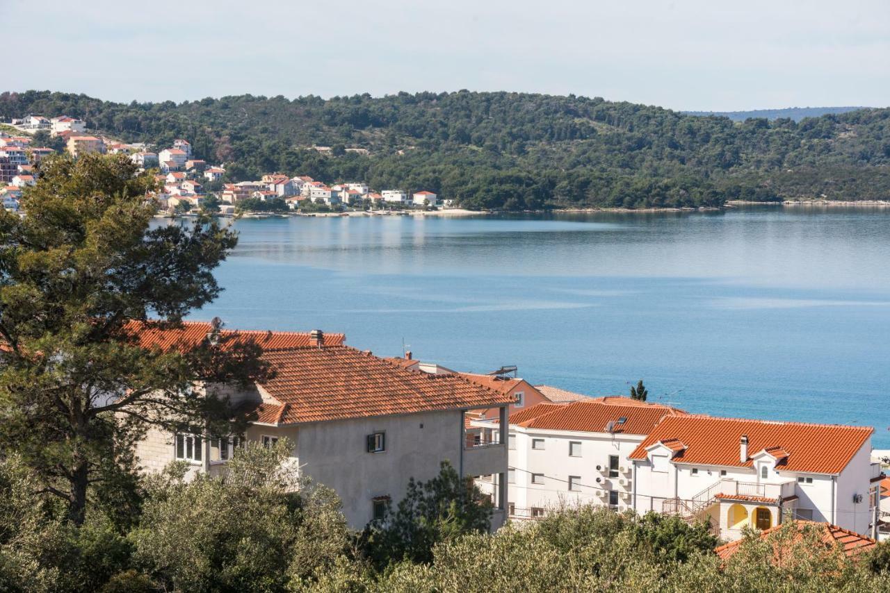 Apartment Okrug Gornji - Trogir With Sea View Exteriér fotografie